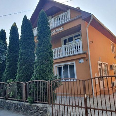 Birta Apartman Hajduszoboszlo Bagian luar foto