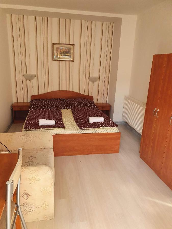 Birta Apartman Hajduszoboszlo Bagian luar foto