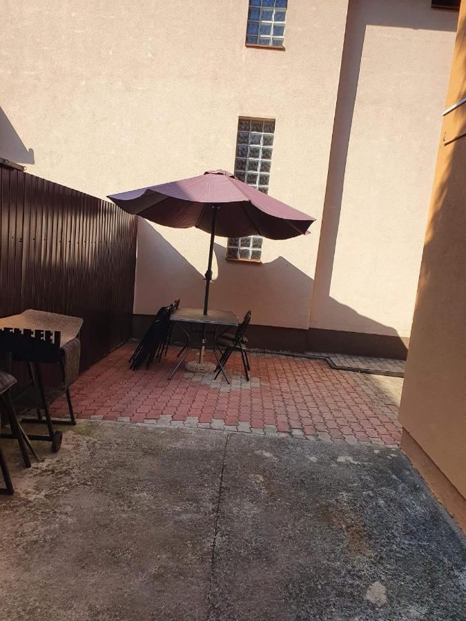 Birta Apartman Hajduszoboszlo Bagian luar foto